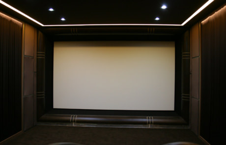 Кинотеатр на «Новой Риге»